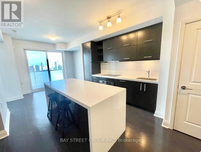 Photo - 1080 Bay St. Unit 2601