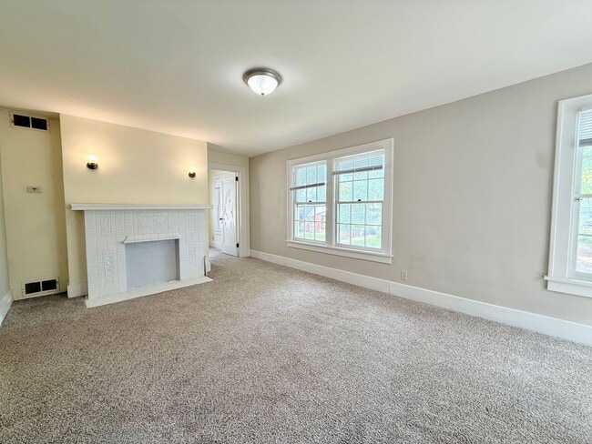Photo - 436 W Cook St Unit 436 1/2 W. Cook Street