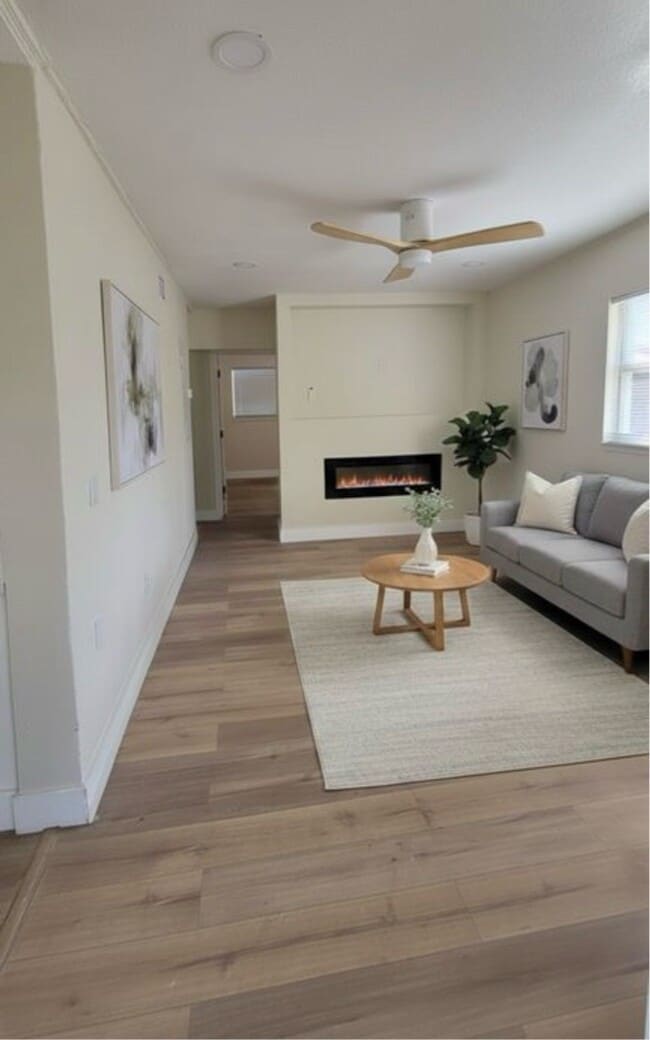 Photo - 1857 Brookview Dr S