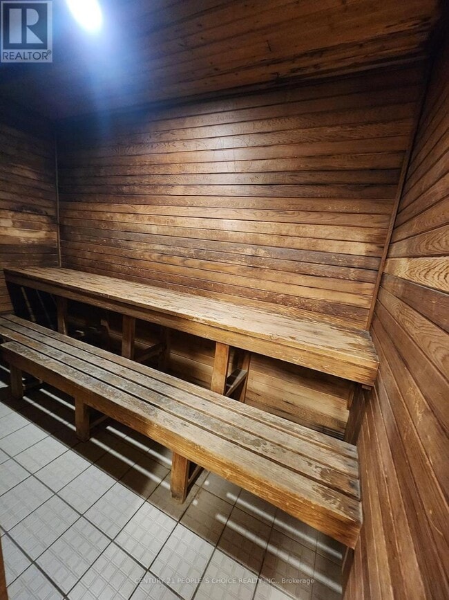 Photo - 3695 Kaneff Crescent Unit 1803