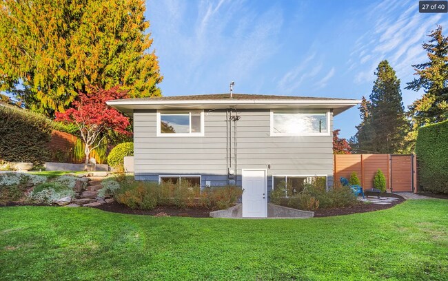 Photo - 306 S 193rd St Unit B