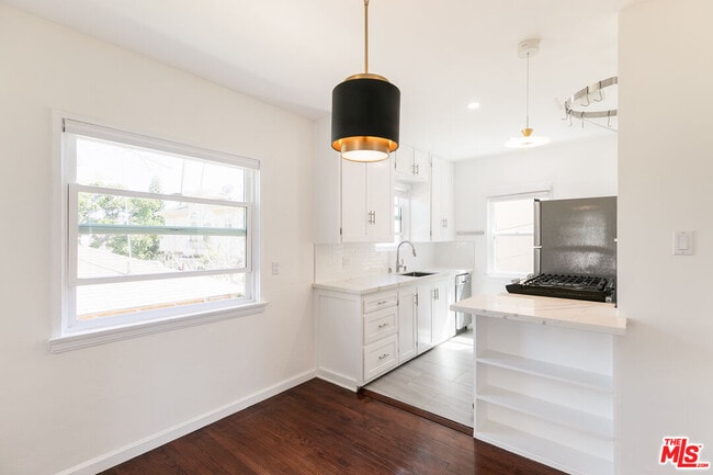 Photo - 1533 Meadowbrook Ave