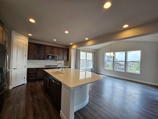 Photo - 1385 Castle Creek Cir