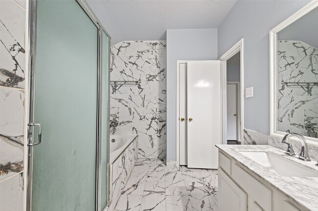 Photo - 9323 Eaglewood Shadows Ct