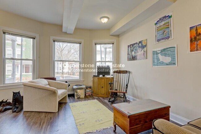 Photo - 28 Hillside St Unit 1