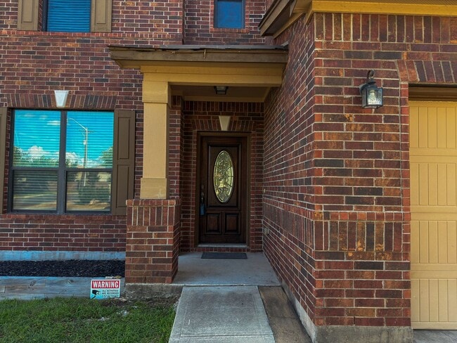 Photo - University Park - 5 bedrooms, 3-1/2 Baths