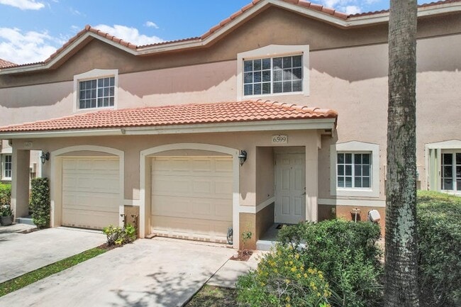 Photo - 6599 Old Farm Trl