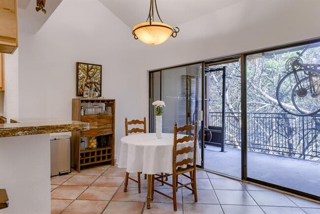 Photo - 4711 Spicewood Springs Rd Unit 2-209