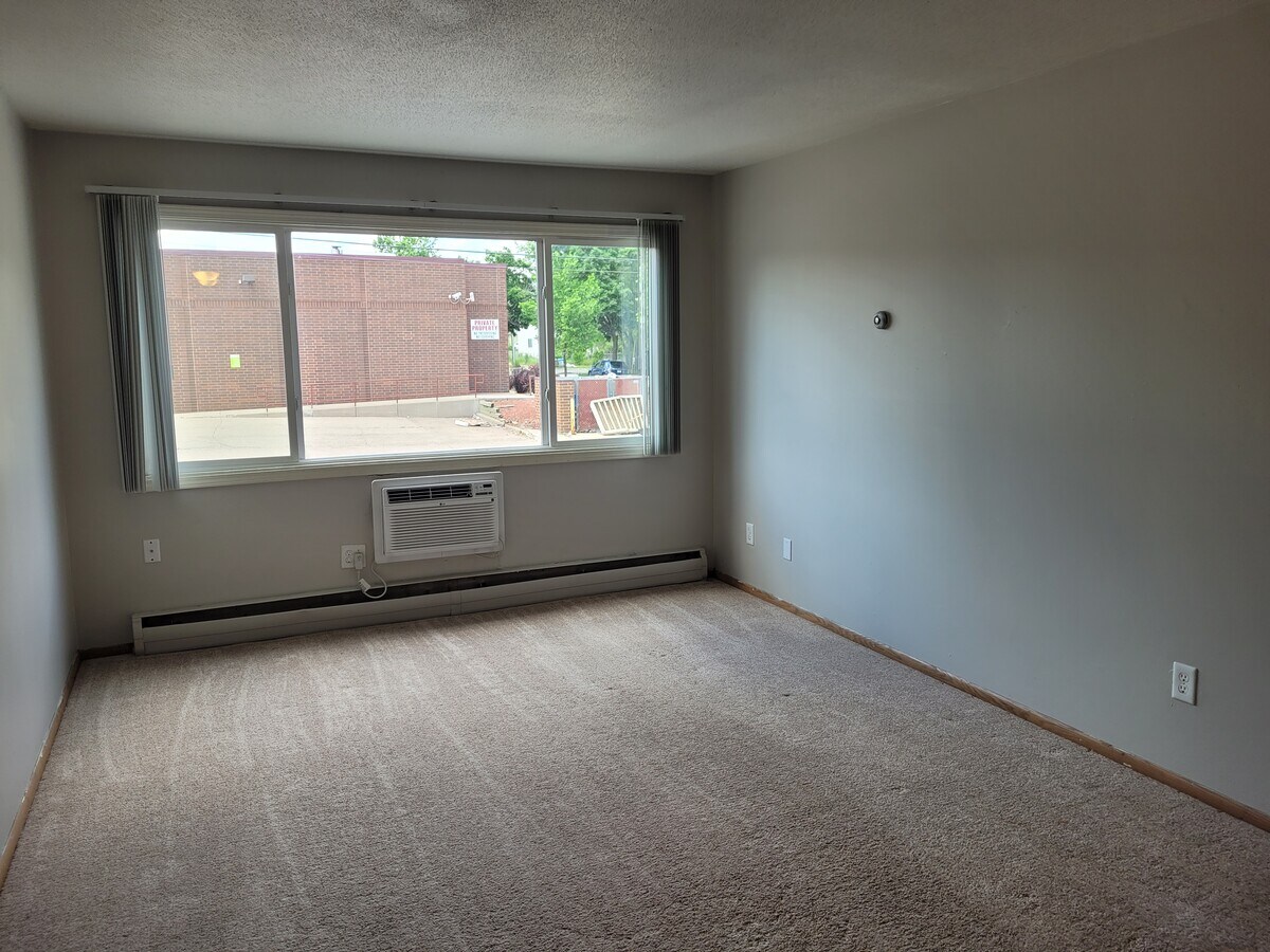 Photo - Aldrich Apartments | Near I-94 & Theodore Wirth