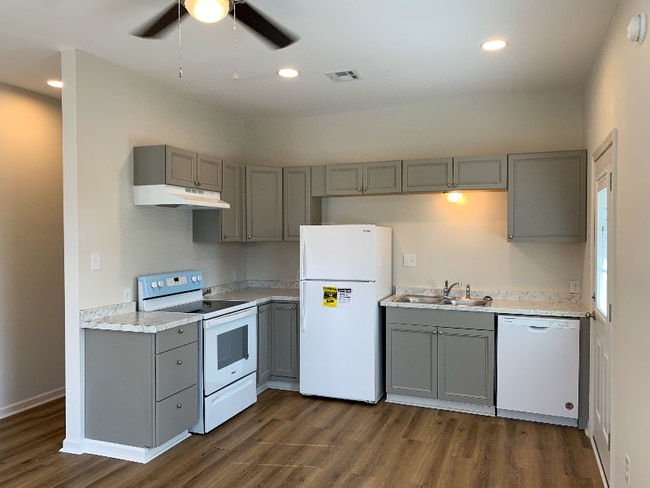 Photo - 229 W 3rd St