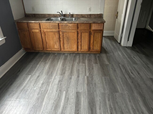 Photo - 12523 Forest Ave Unit 2