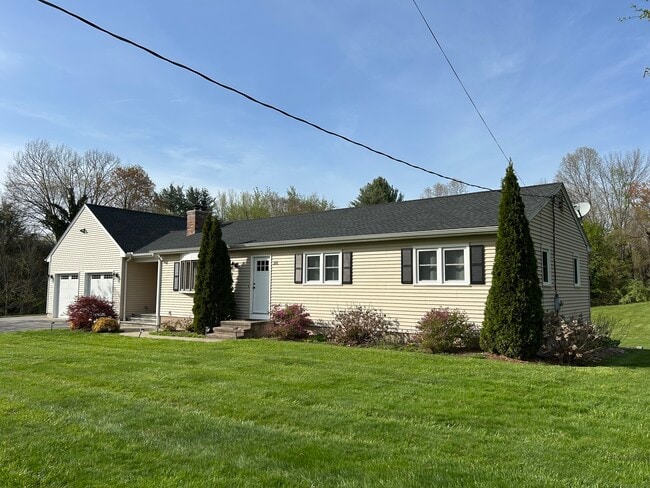 Photo - 281 Abbe Rd