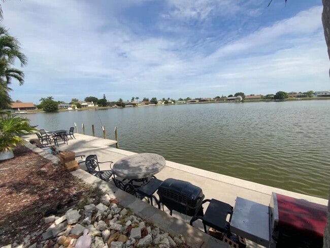 Photo - 1827 SE 4th St