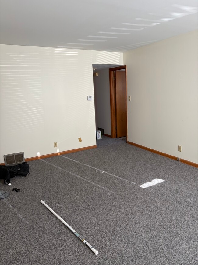 Building Photo - 5501 W Morgan Ave Unit 2