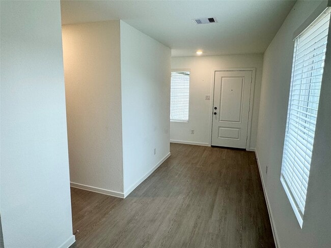 3044 Angelic Rose Ln