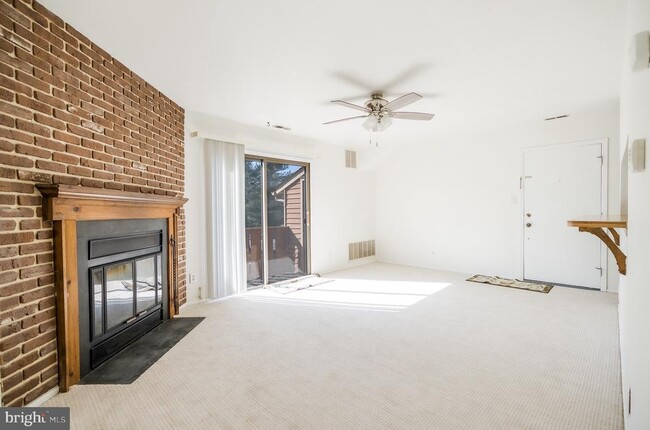 Photo - 1810 Woodhollow Dr