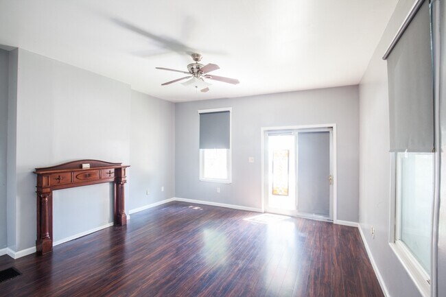 Photo - 621 Bakewell St