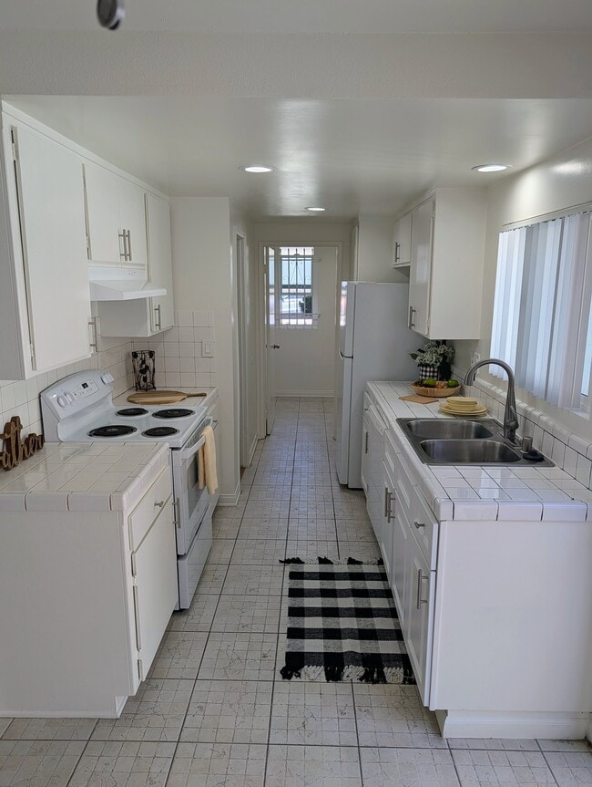 Photo - 2890 W 235th St Unit 3