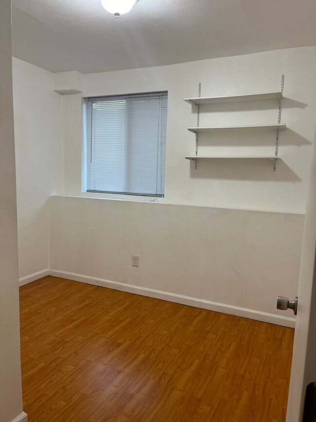 Photo - 16 Victoria St Unit House