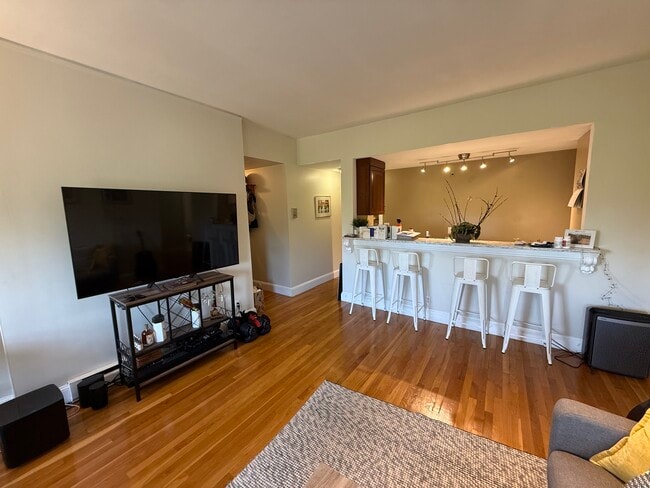 Photo - 42 West Newton St Unit 42 West Newton #424