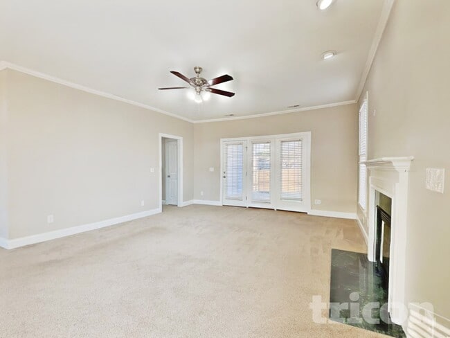 Photo - 140 Golden Oats Dr