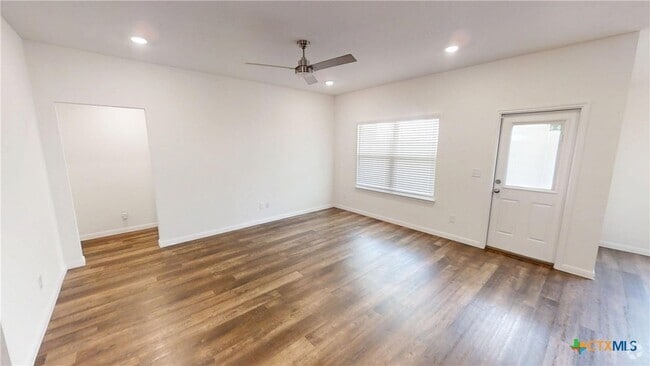 Building Photo - 434 Appalachian Trl Rental