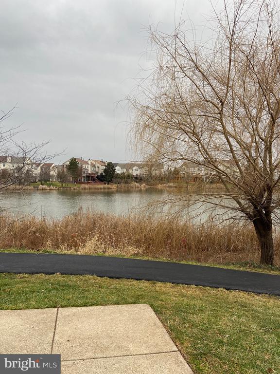 Building Photo - 20590 Cornstalk Terrace Unit 302