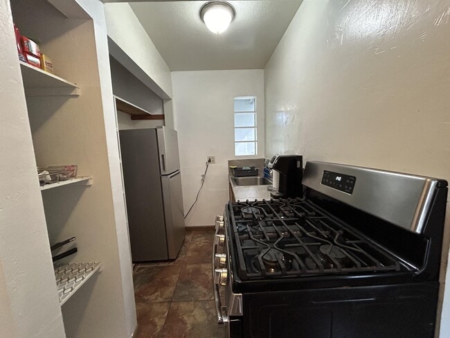 Photo - 15-2024-2024 23rd Ave