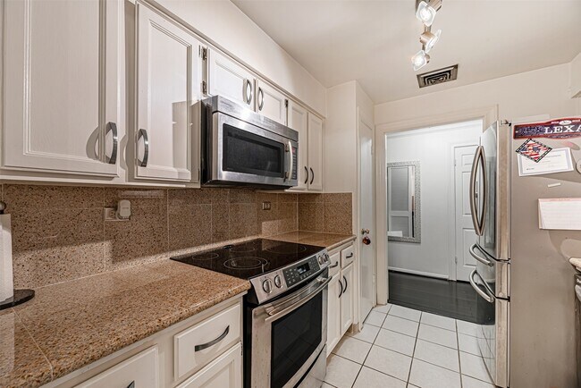 Photo - 661 Bering Dr Unit 404