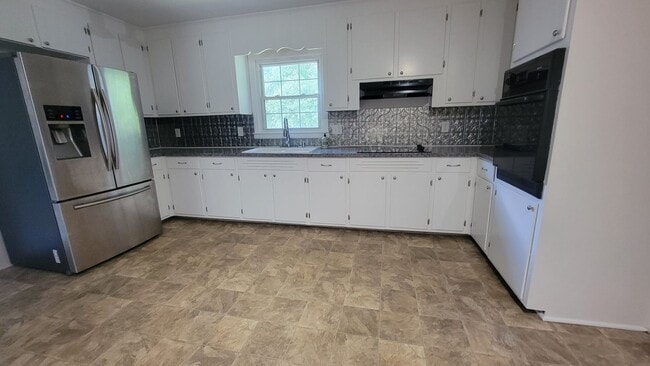 Photo - Exclusively Offered By Muse Realty, LLC