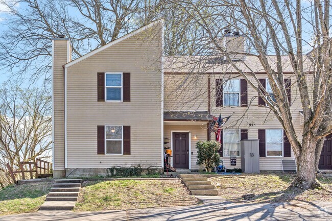 Building Photo - 923 Kingsbury Dr Unit A Rental