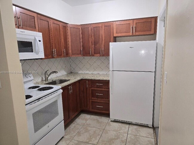 Photo - 305 N 61st Ave Apartamento Unidad 1