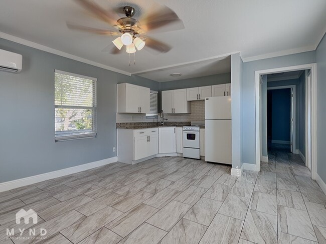 Photo - 208 Pine St Unit A