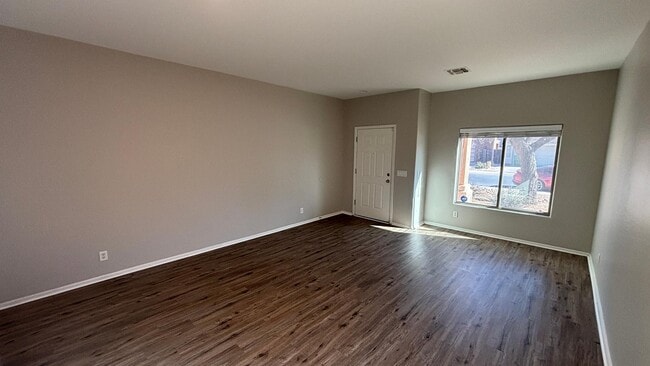 Photo - 44424 W Knauss Dr