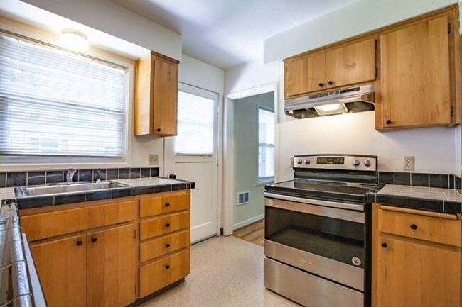 Photo - Mid-Century Gem in a Calm, Park-Like Setting! Apartment Unit 052