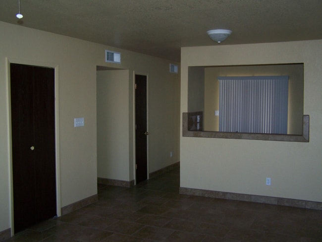 Photo - 454 Drake Ct