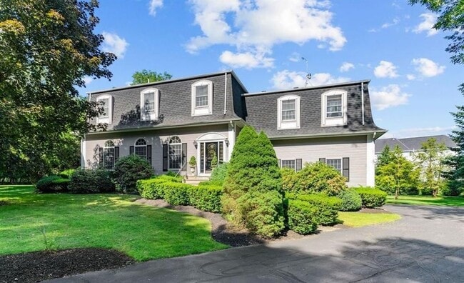 Building Photo - 80 Howland Rd