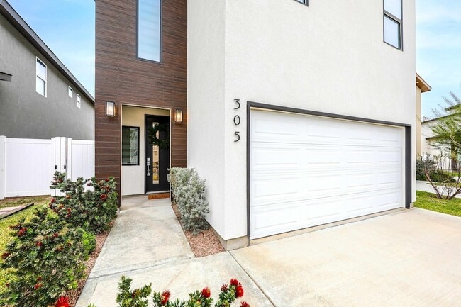 Photo - 305 Deer Path Lp