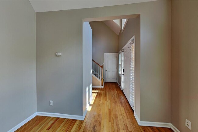 Photo - 3496 Heatherwood Ct