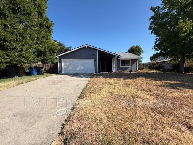 Building Photo - 8583 Fairlawn Ct
