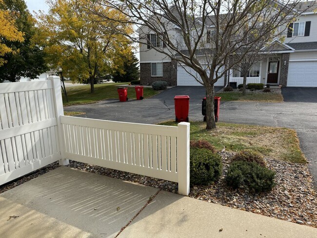 Photo - Must-see Crimson Ridge townhome!