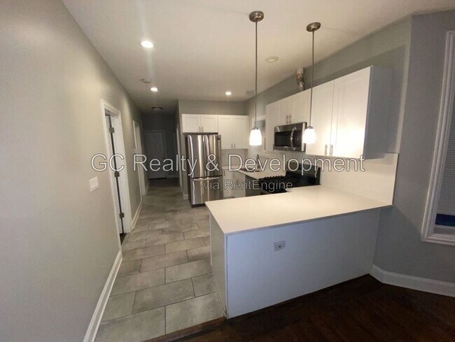 Photo - 3739 W Shakespeare Ave