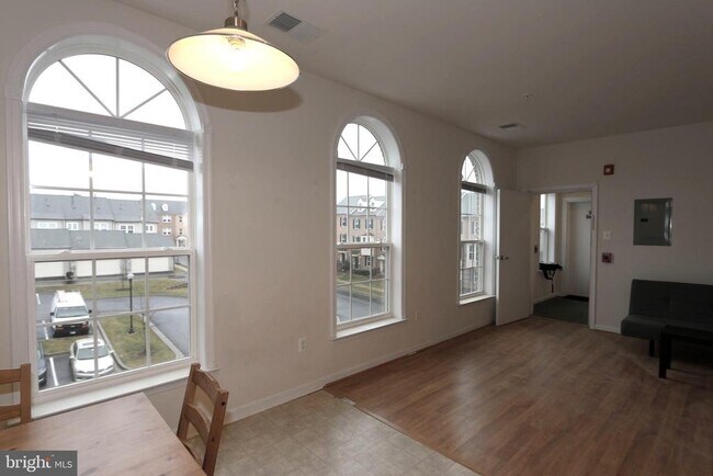 Building Photo - 3566 Worthington Blvd Unit 301