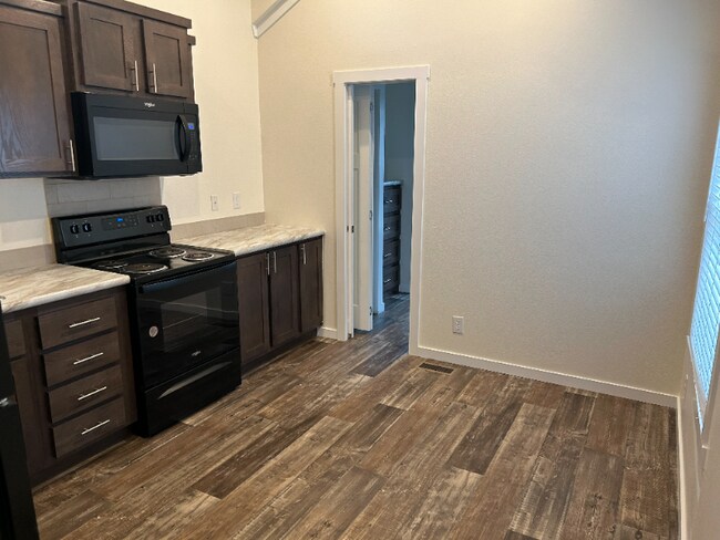 Photo - 5215 Crestway Rd