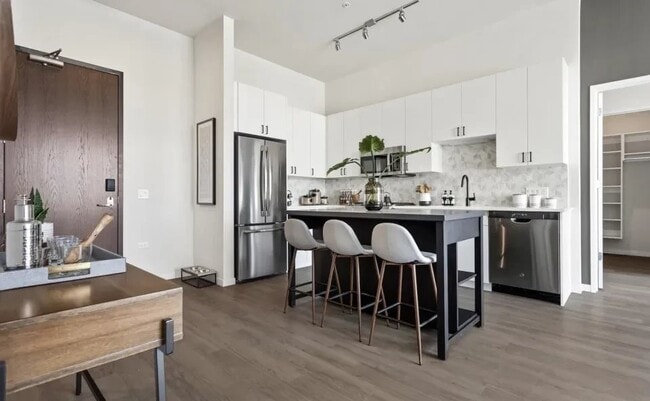 Photo - 2518 N Kedzie Blvd Unit 2518 North Kedzie Bouleva