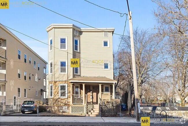 Building Photo - 361 Washington St Rental