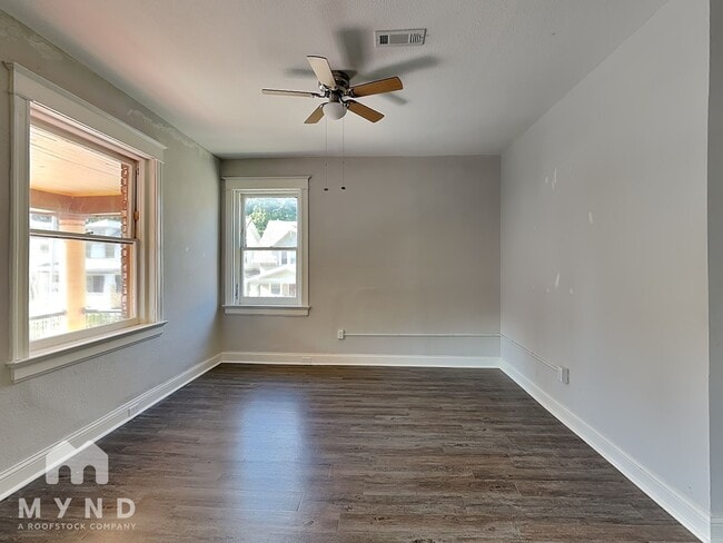 Photo - 3001 Agnes Ave Unidad B