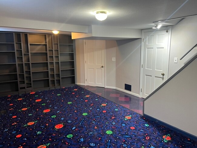 Photo - 541 W Wabasha St