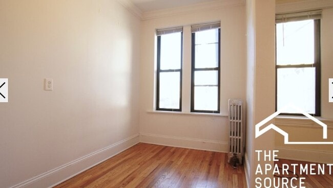Photo - 2704 N Sawyer Ave Unidad 5