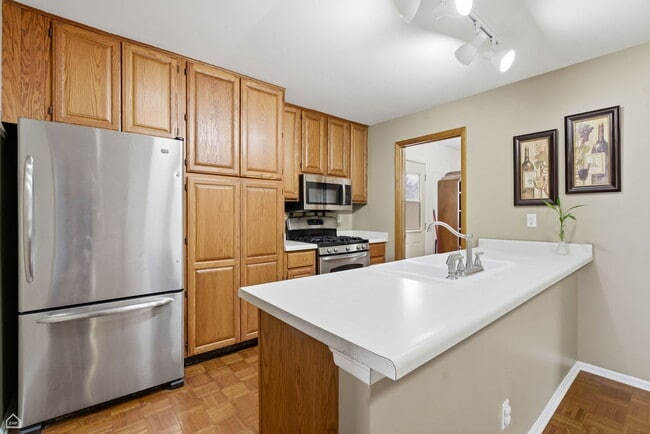 Photo - 409 Kensington Dr